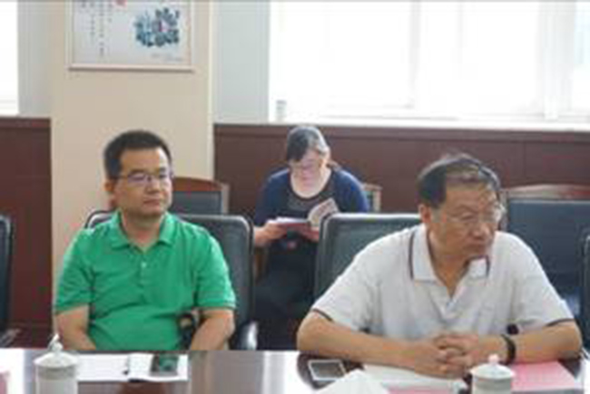 副秘书长姚向华，副理事长兼秘书长王润孝